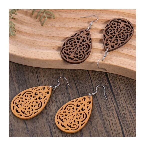 Women's Four Sets Earrings Wood Tear Drop NWOT Never Worn - Picture 5 of 10